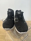 Chaussures femme Nike Free TR6 pointure 9. 833413 à 001. Baskets bon état voir photos.