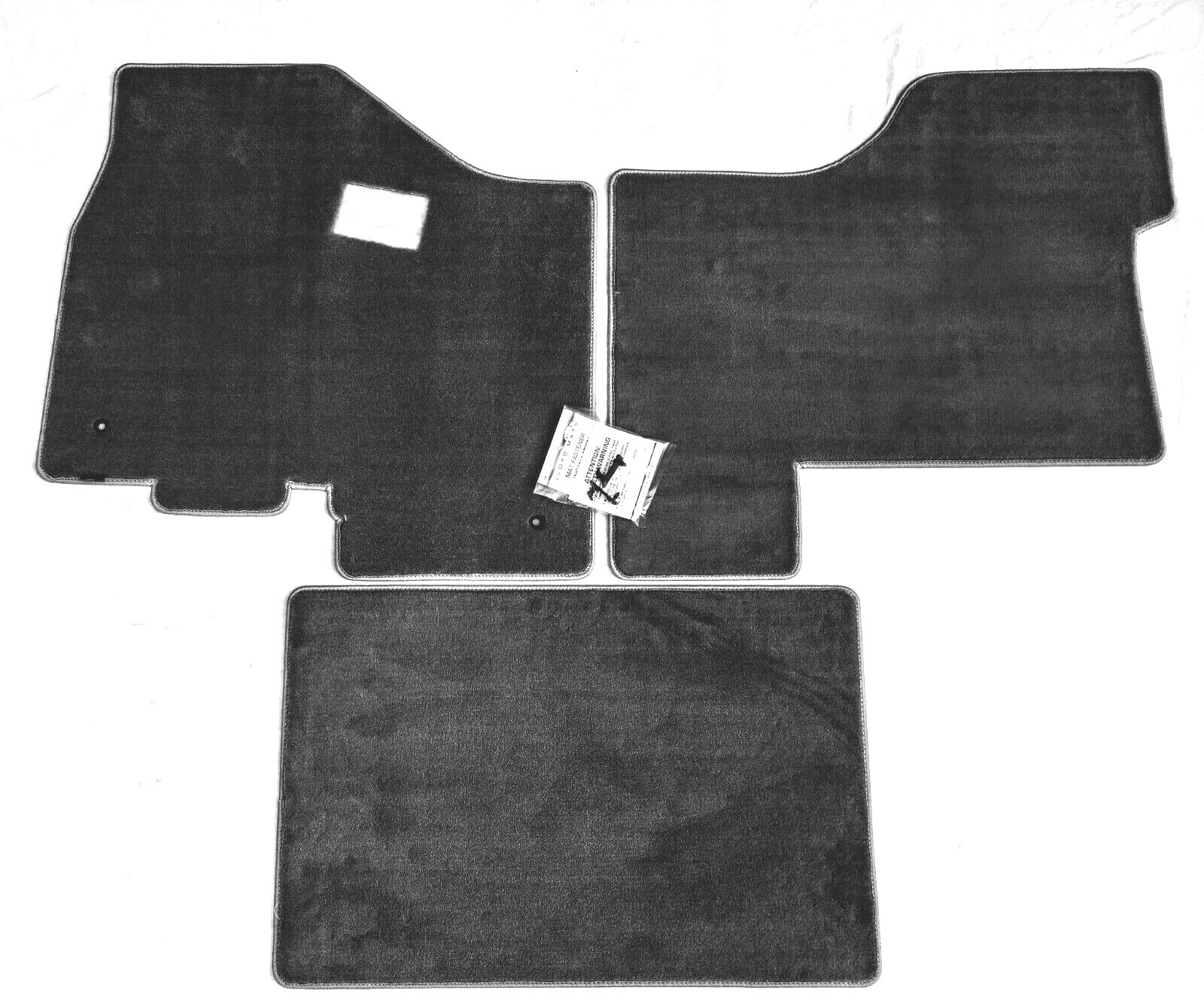 Lloyd's fits Kenworth T680/T880 3PC Front Custom Carpet Floor Mats