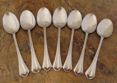 Oneida Rushmore Set of 7 Oval Soup Spoons Deluxe Stainless Flatware Lot D