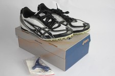 Chaussures de course à pointes…