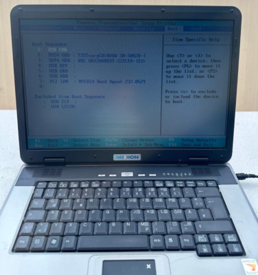 MEDION MD 98300, AMD Turion 64 X2 1,60 GHz, 2GB RAM, 120GB HDD Gebraucht