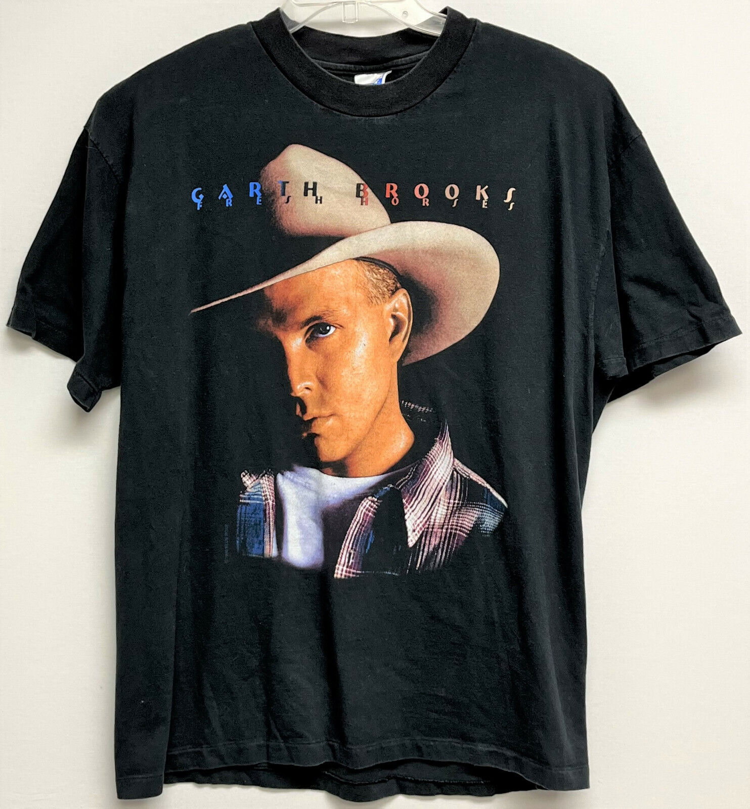 Vintage Single Stitched T-Shirt 1996 GARTH BROOKS… - image 1