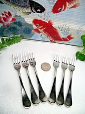 6   Cambridge Silversmiths   CHARM   Stainless Steel   Seafood Cocktail Forks