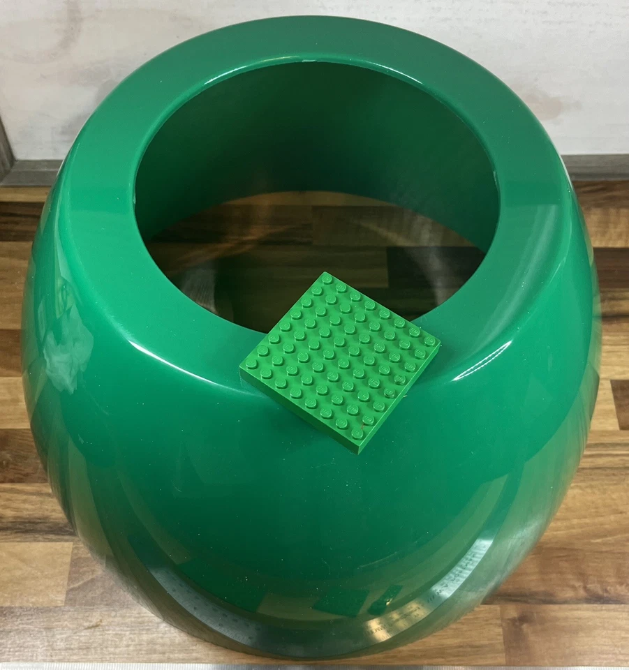 Italy Reggiani “Lorosae” Green Pendant Light SHADE ONLY Unused From Legoland - Image 2 of 4