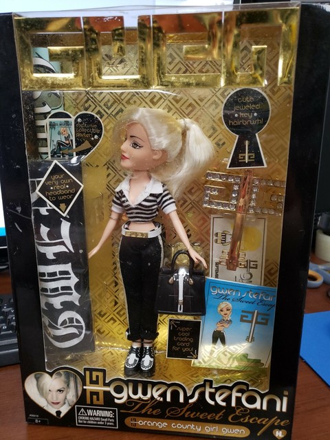 gwen stefani barbie doll