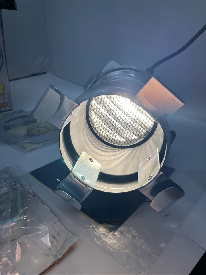 American DJ 46 Combo Par Can Stage Light | 200 W | Adjustable Bracket - Image 4 of 4