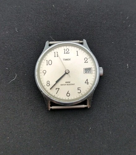 Vintage Timex Men's Silver Toned Mechanical Analog Watch. Works Needs New Band