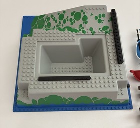LEGO 6273 Rock Island Refuge Incomplete- BASEPLATE AND SPARE PARTS LOT