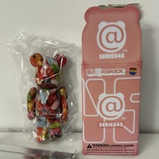 Medicom Bearbrick Be rbrick 100 Series 45 Figure - Jellybean with Card