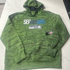 Seattle Seahawks Men  s Hoodie Large Retails for 85