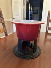 LE CREUSET Cast Iron Table Top Fondue Pot and Stand - Cerise Cherry Red