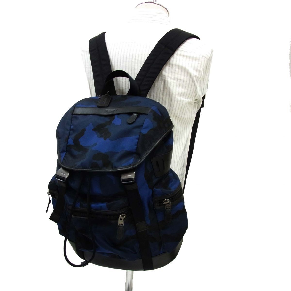 Coach Men's Camo Backpack in Excellent Condition  