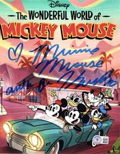 Kaitlyn Robrock signed 8x10 Photo Disney Minnie Mouse The Wonderful World of Mic