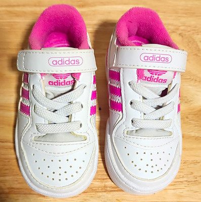adidas Girls US 4 White/Pink Low Top Sneakers Closed Toe Hook & Loop