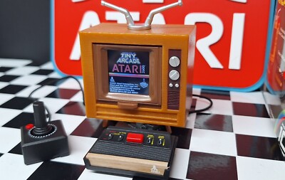 1 The World's Smallest Atari 2600 Tiny Arcade Console 10 Games 80's Retro TV
