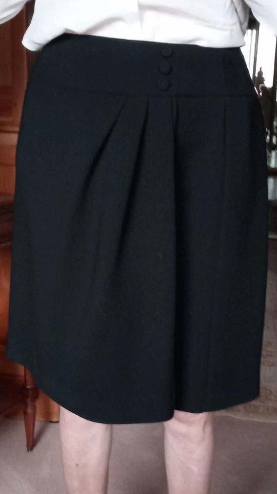 JUPE NOIRE "UN JOUR AILLEURS" T.42 (Valeur 129 €) - Photo 2/3