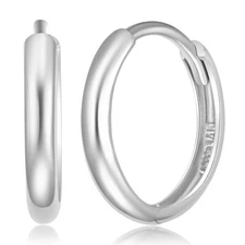 Wellingsale 14k White Gold 2mm Hoop Huggies Earrings (13 x 13 mm)