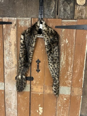 Helen Moore Leopardenmuster Loop Kunstfell Schal Made In England