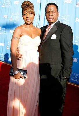 Singer Mary J Blige producer Kendu Isaacs arrive at the 38th NAACP- Old Photo 1