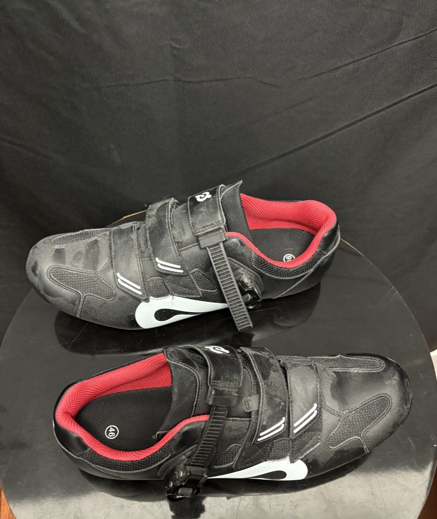 IN BOX Peloton Cycling Riding Red and Black Shoes with Clips - Size 46 / Mens 12