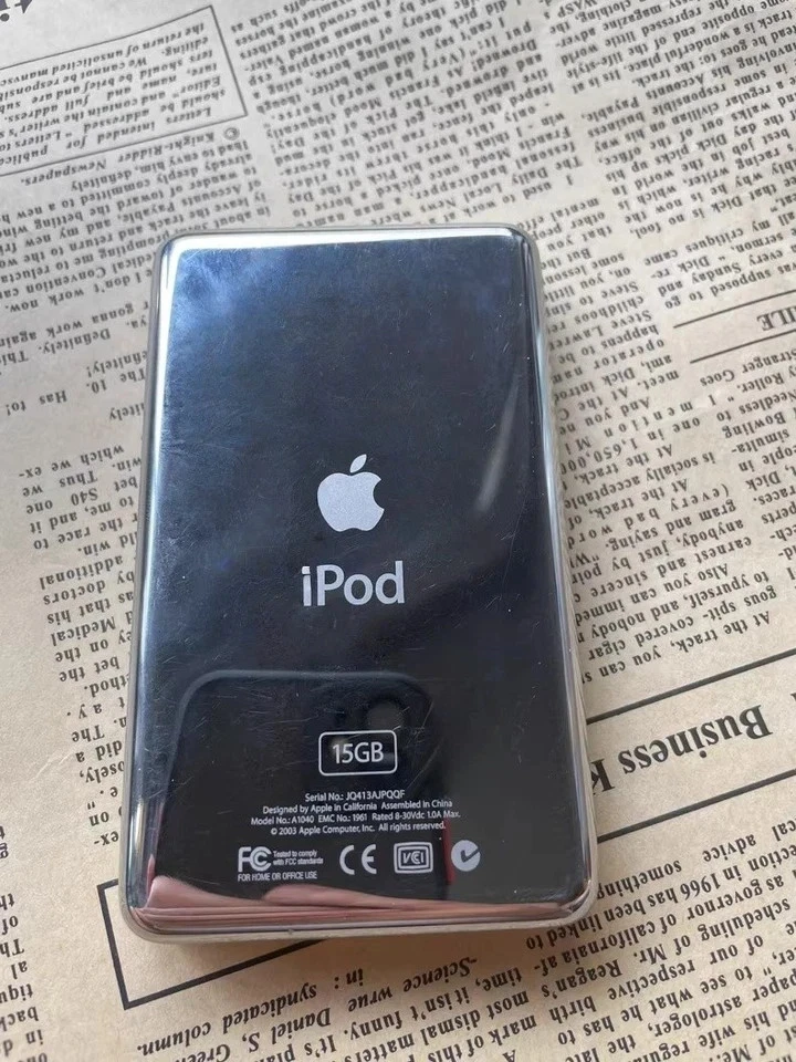 White Apple iPod Photo Classic 3rd Generation New Battery Good Condition - Image 2 of 4