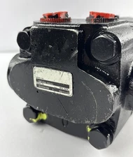 WF104-1024Y Hydraulic Orbital Motor 2-Bolt thumbnail 4