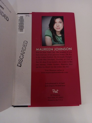 Suite Scarlett by Maureen Johnson HC 1st Edition LIKE NEW - Picture 12 of 13