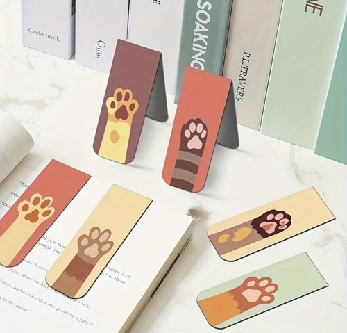 Set Of 4 Cute Animal Paw Print Magnetic Bookmarks Great For Kids And Adults - Picture 4 of 5