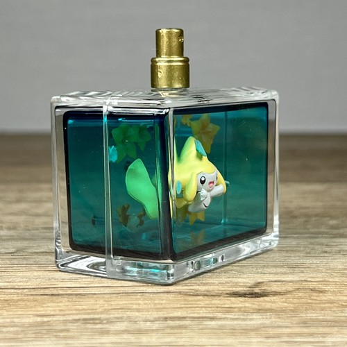 RE-MENT Pokemon Petite Fleur Trois Flowers Bottle Mini Figure #4 Jirachi Perfume - Foto 8 di 11