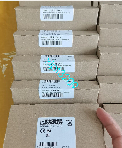 1PC NEW Phoenix IB IL 24 DO 2-2A-PAC Fast Shipping FedEx or DHL