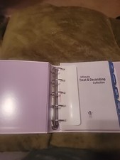 Wilton Ultimate Treat and Decorating Collection : 5 Ring Binder by Publications