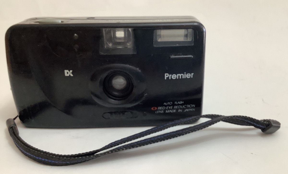 Vintage Premier DX Auto Flash Red Eye Reduction Lens Camera Japan