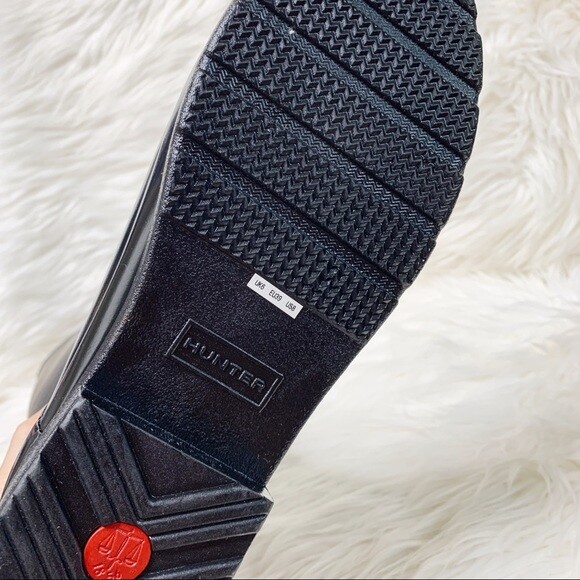 hunter tall gloss rain boots black