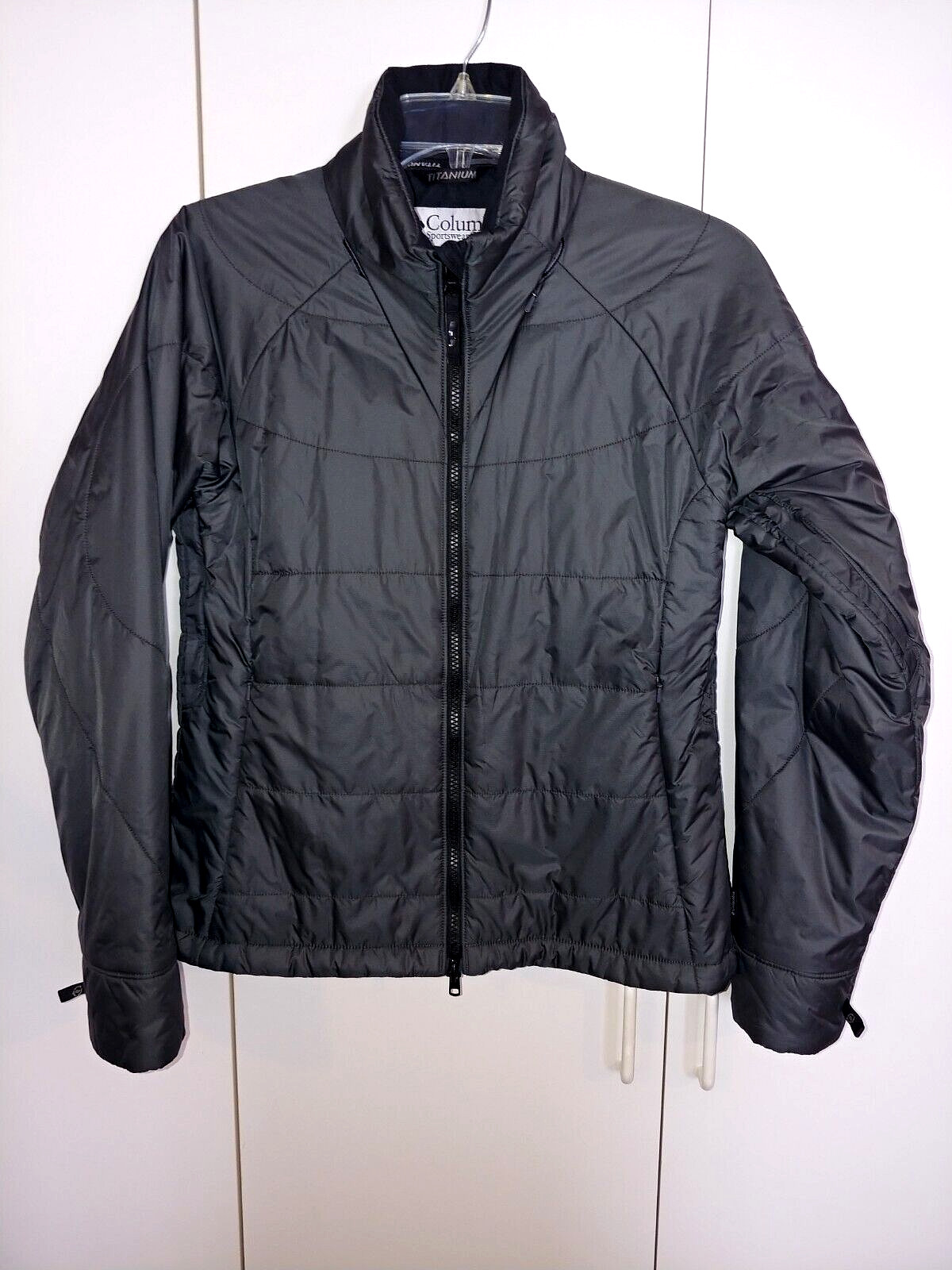 COLUMBIA TITANIUM TECH INTERCHANGE LIGHT QUILTED … - image 1