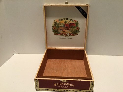 Brick House Brickhouse Churchill 7 1/4 x 50 Red and Gold Wooden Cigar Box - Picture 6 of 7