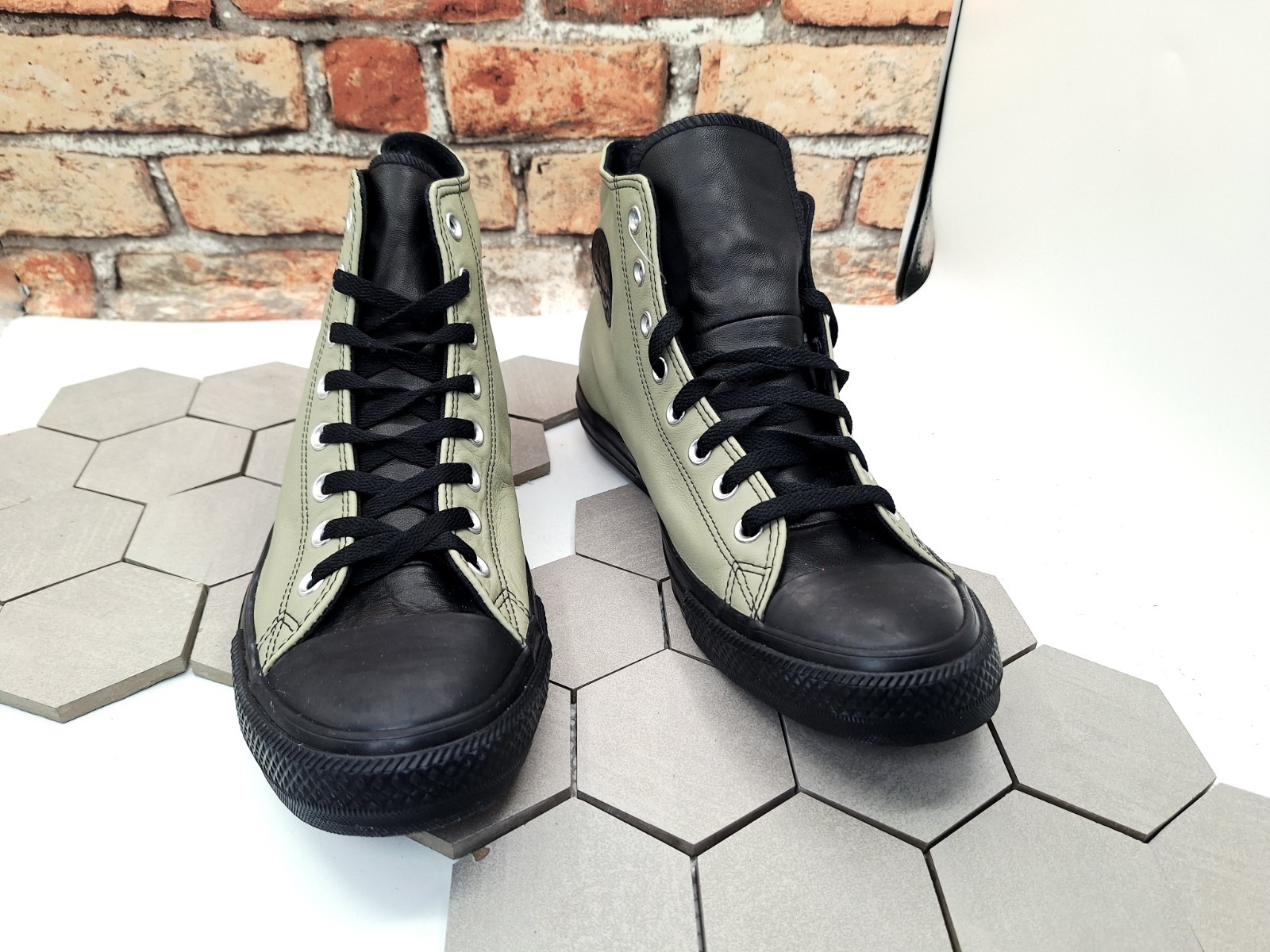 Converse Chuck Taylor All Star Hi Mens Sz 10.5 Olive Green Black Leather Rare thumbnail 2