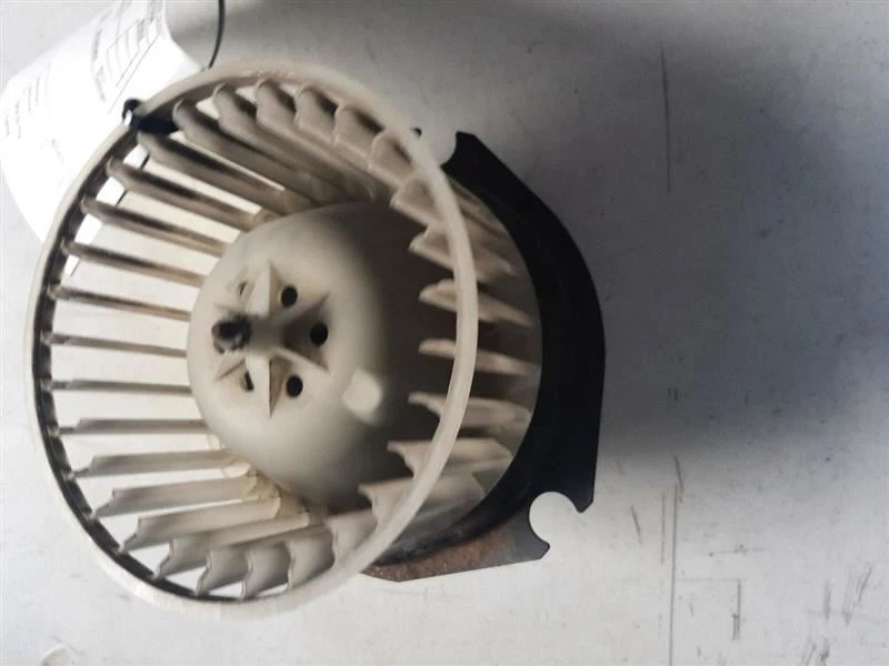 Blower Motor 91-96 Chevrolet Caprice 12491241 - Image 3 of 4