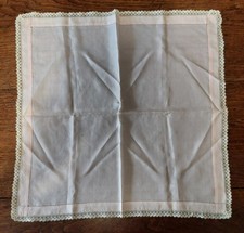 Antike Pochette Aus Rosenem Seiden-Pong&eacute; Mit Spitze, Taschentuch