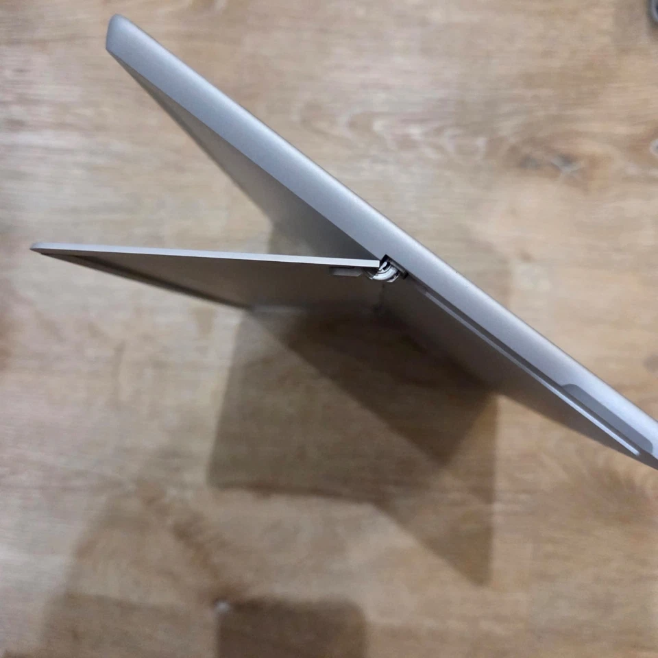 Microsoft Surface Go 3 (1926) 6500Y 8GB 128GB 10.5" Touch Windows 11 Laptop - Image 4 of 4