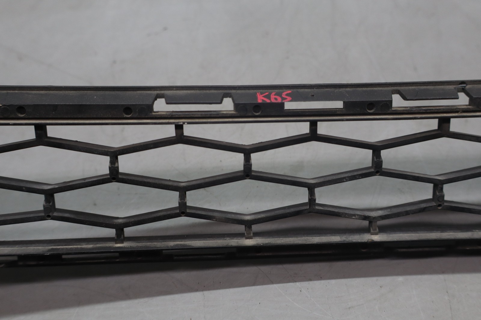 14-17 Maserati Ghibli M157 Front Bumper Lower Center Grill Grille Guard Oem