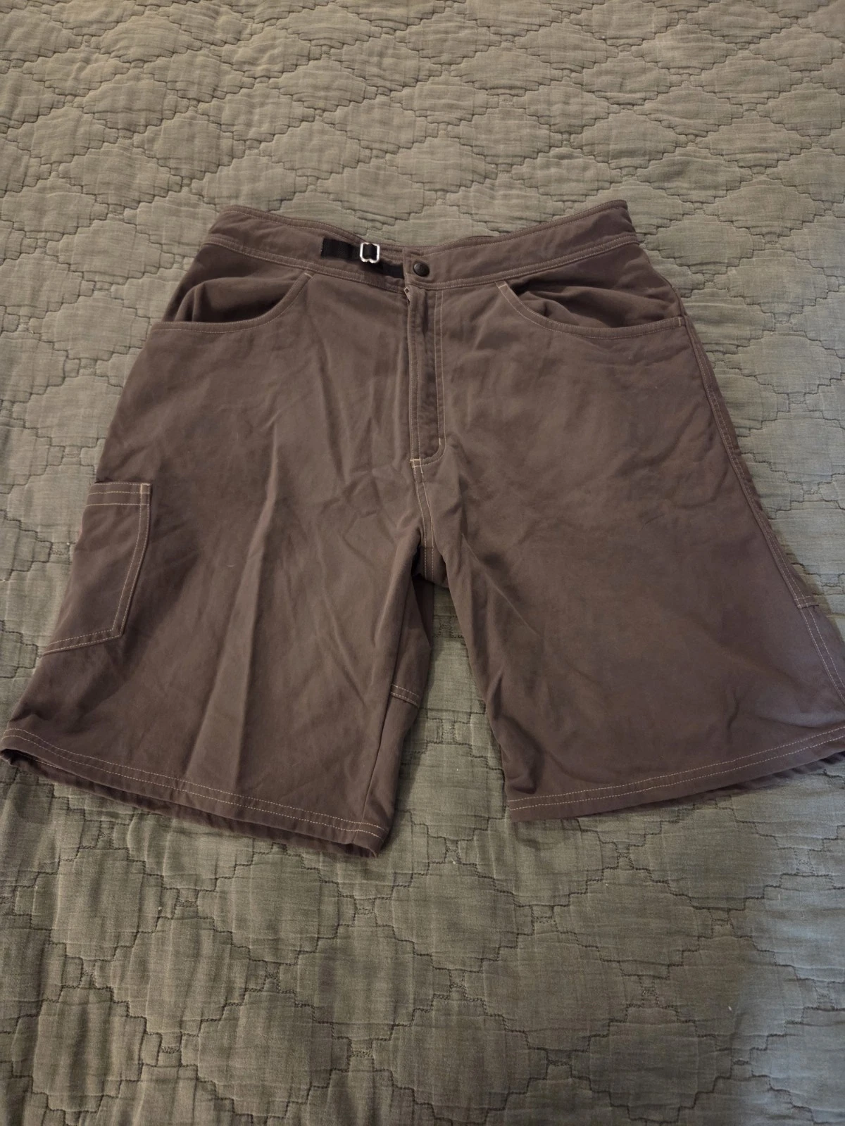 Mountain Hardware Gray Outdoor Mens Adventure Hiking Shorts SIZE m Medium
Opens in a new window or t
