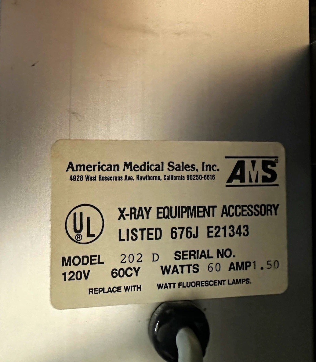 American Medical Sales X-Ray Film Viewer/Illuminator Model 202 D Radiology