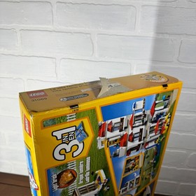 LEGO CREATOR: Modular Family Villa (31069)-DAMAGED BOX-Brand New-Sealed