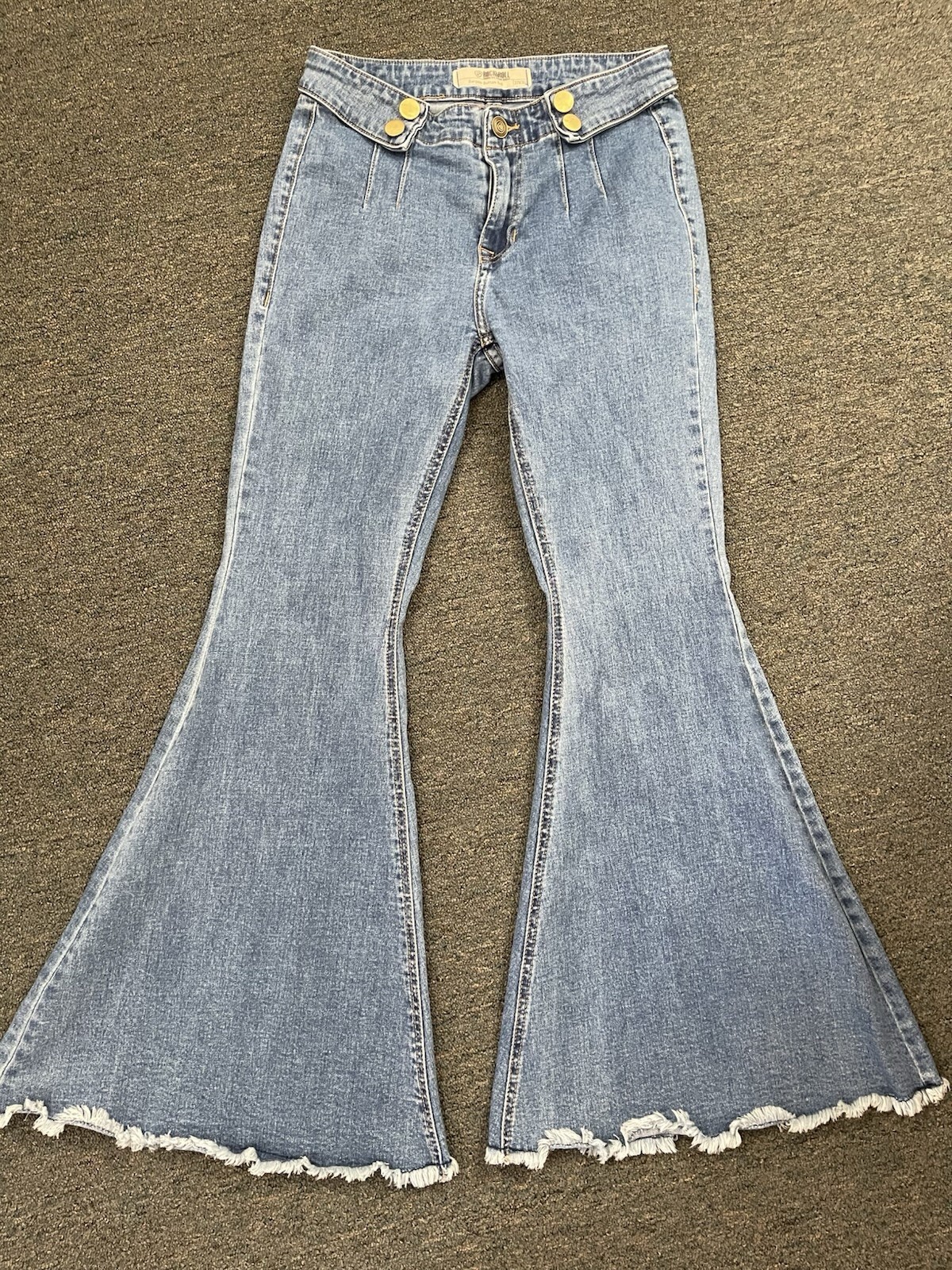 Rock and Roll Denim Bargain Bell Bottom Flare Jeans 27x30 Women's