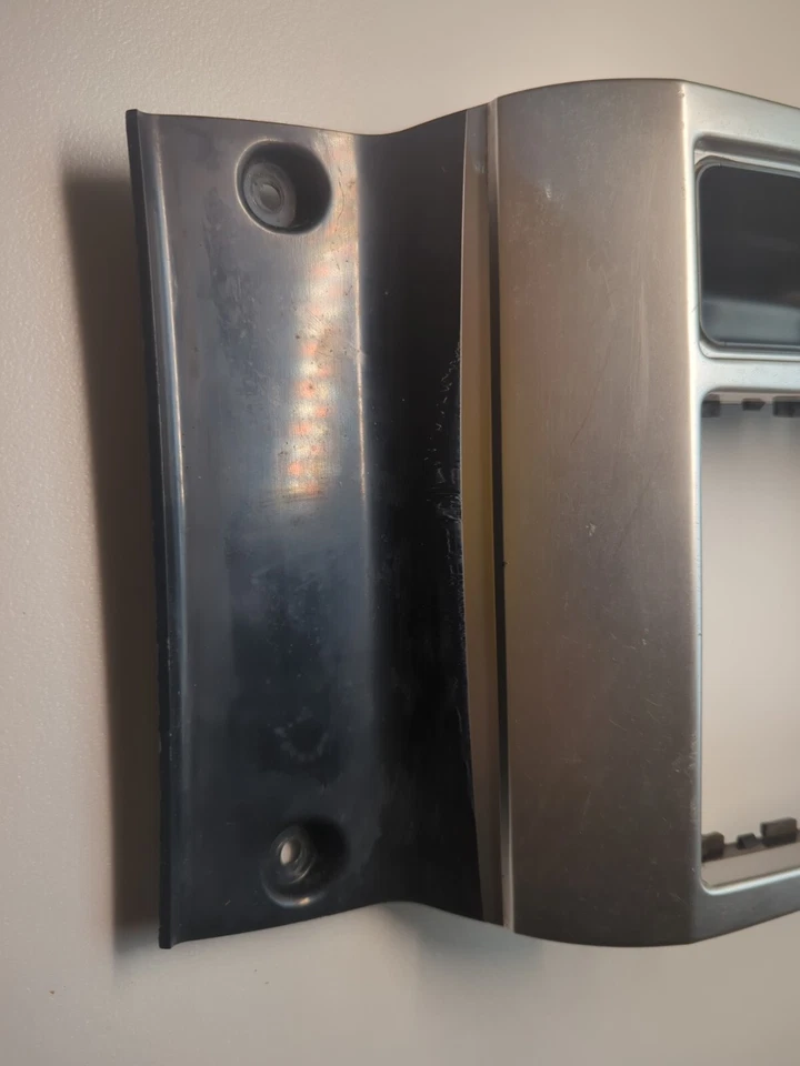 Dodge Charger SRT-8 Magnum 2005-2007 OEM CONSOLA CENTRAL CAMBIO BISEL CUBIERTA MOLDURA Foto 2 de 4