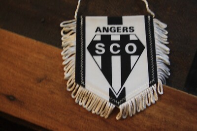 FANION FOOTBALL ancien vintage WIMPEL PENNANT - SCO Angers