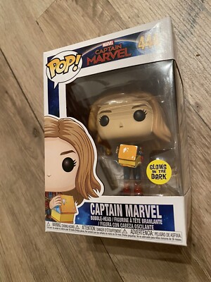 Funko Pop Captain Marvel 444 (Glows in the dark/ Bobble-Head)