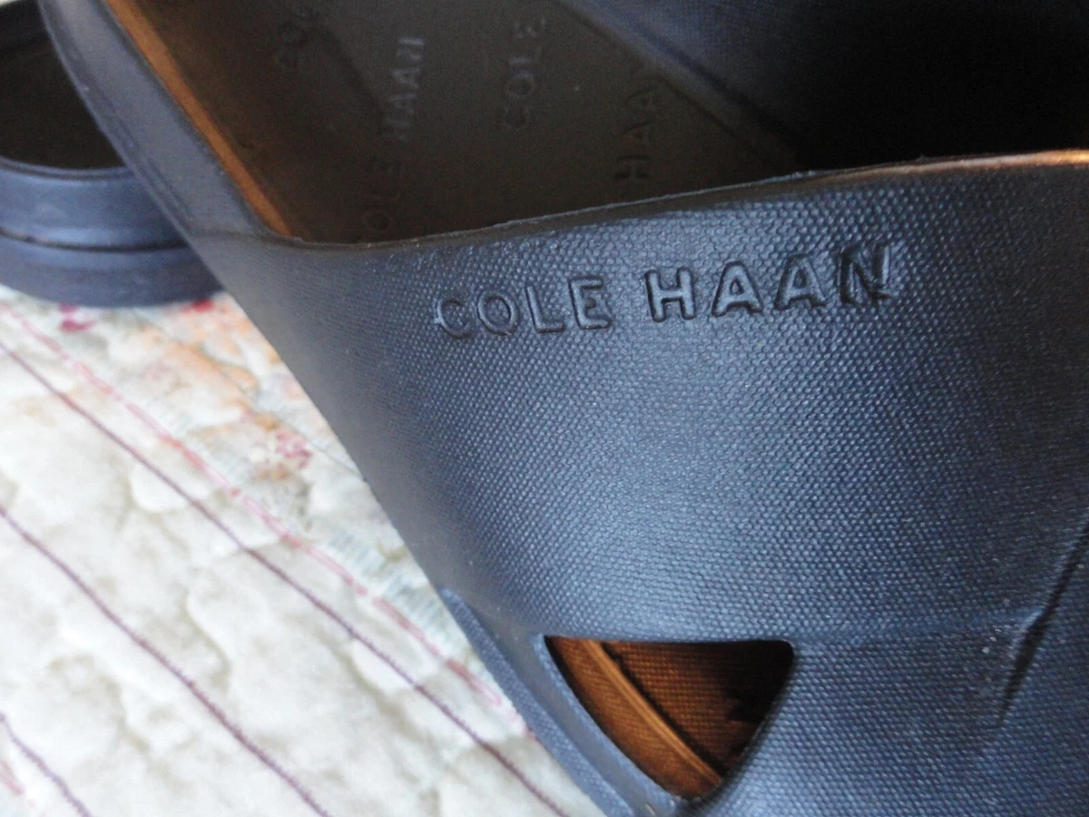Women´s Cole Haan Findra Pool Slide - Black - Size W7.