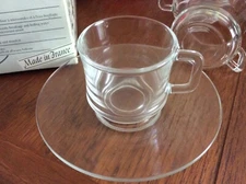 Vintage Les Verreries de Saint Gobain clear expresso cups & saucers - new - Set 