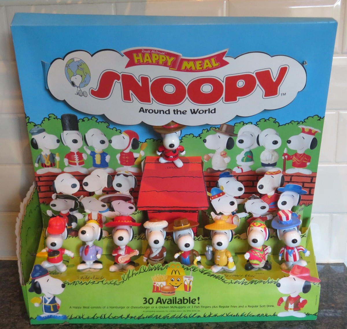 洋書 McDonald's HappyMealToys AroundtheWorld s-l1200.jpg